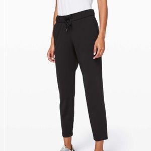 Lululemon On the Fly 7/8 Length Pants